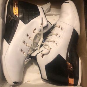 Copper air jordan 17’s size 11
